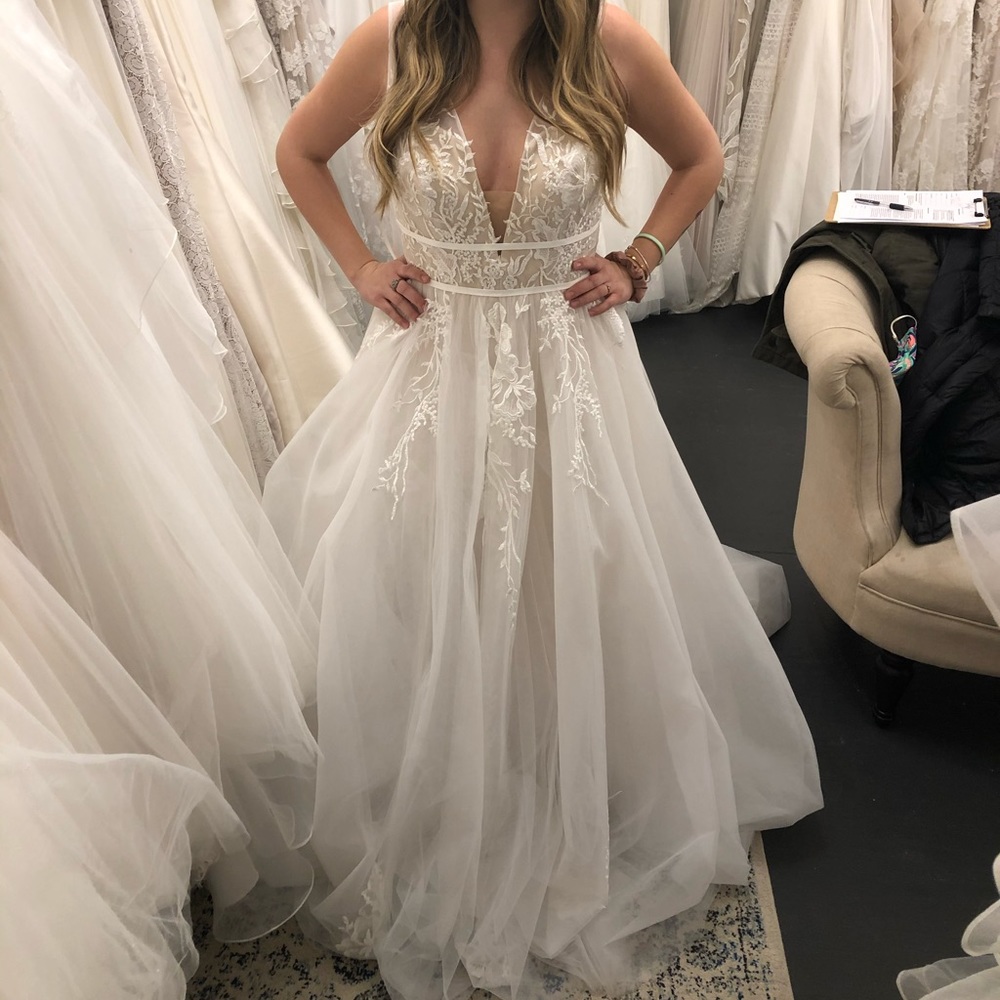 Lace & Tulle Wedding Dress